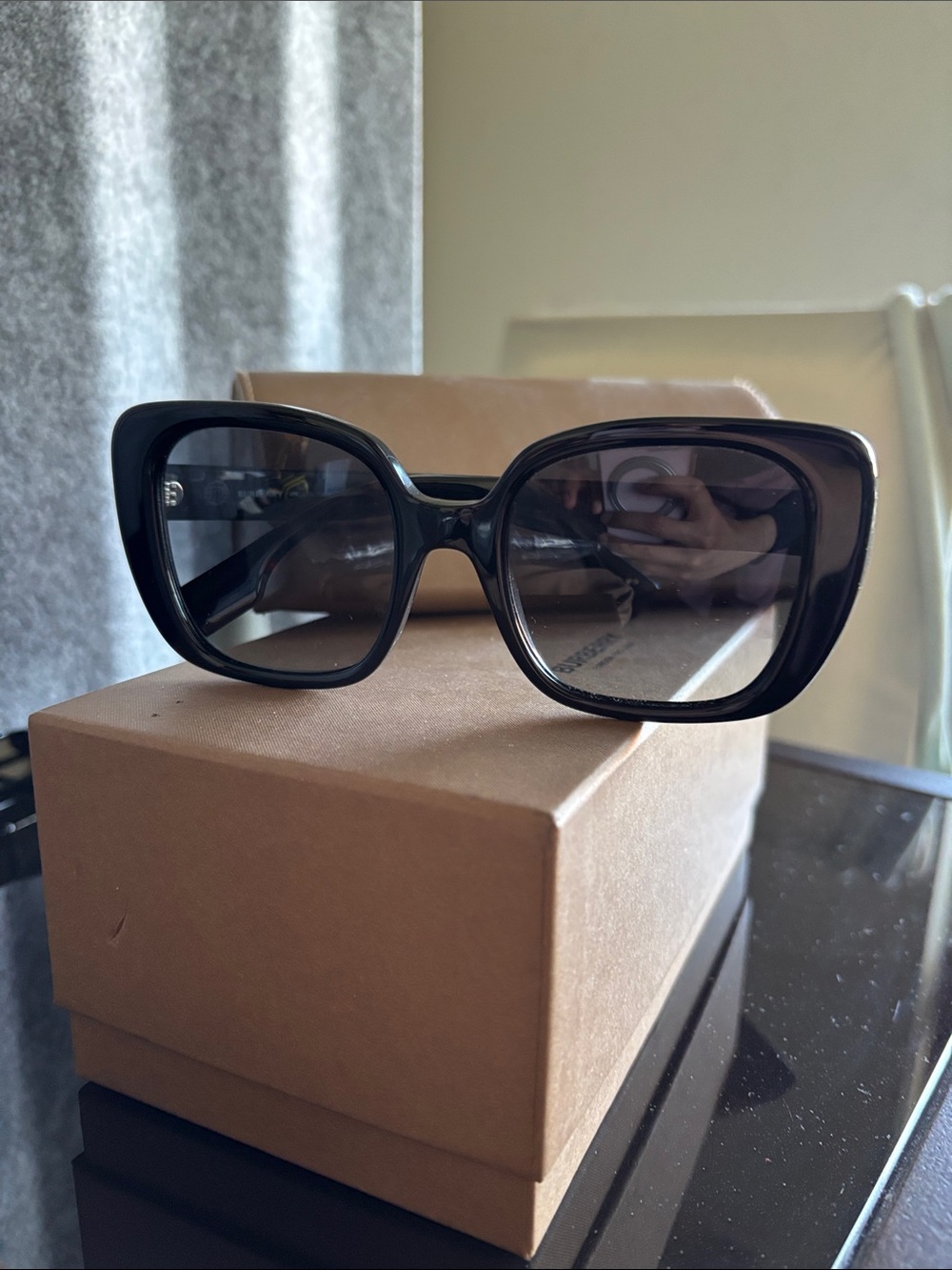 Black Oversized Women's Sunglasses